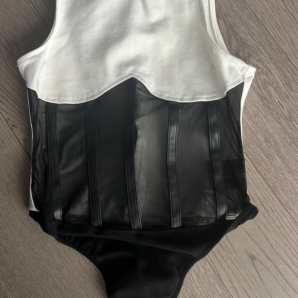 Maniere de voir body suite - Picture 2 of 2